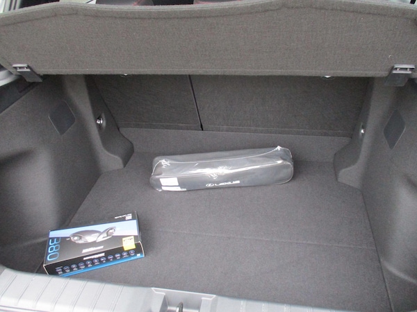 Used Lexus LBX 2025 for sale - 76314373: Photo 27