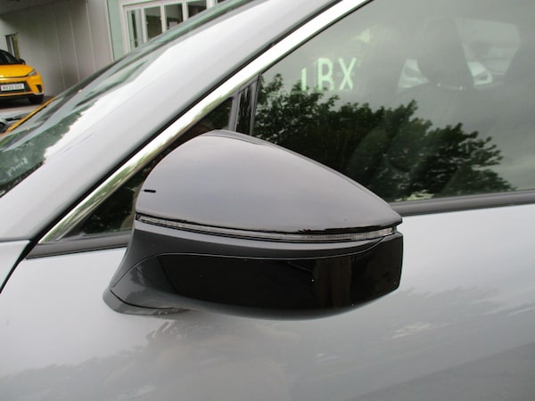 Used Lexus LBX 2025 for sale - 76314373: Photo 41
