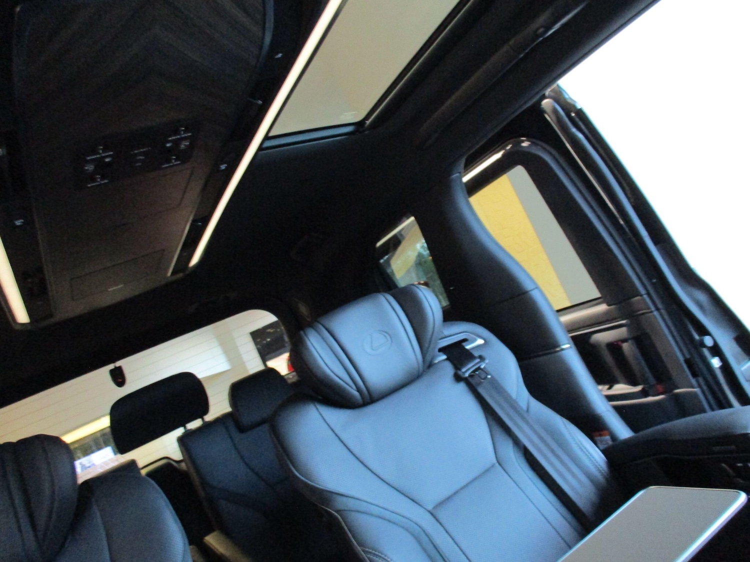 Used Lexus LM 2025 for sale - 76855816: Photo 60