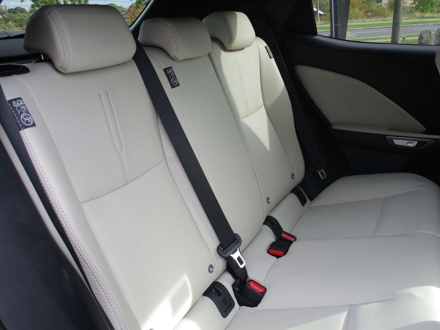 Used Lexus LBX 2025 for sale - 76538029: Photo 27