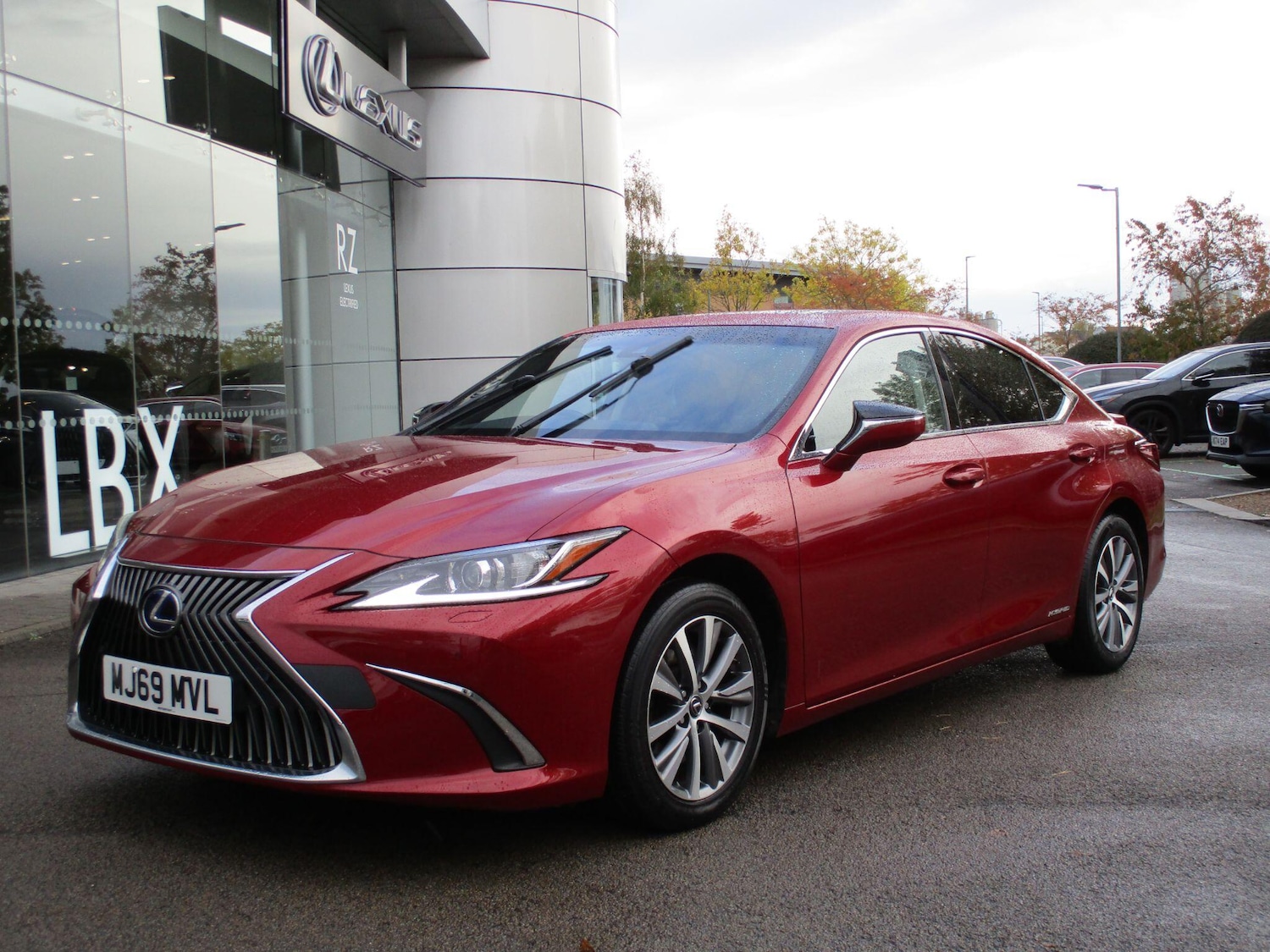 Used Lexus ES 2019 for sale - 76314558: Photo 1