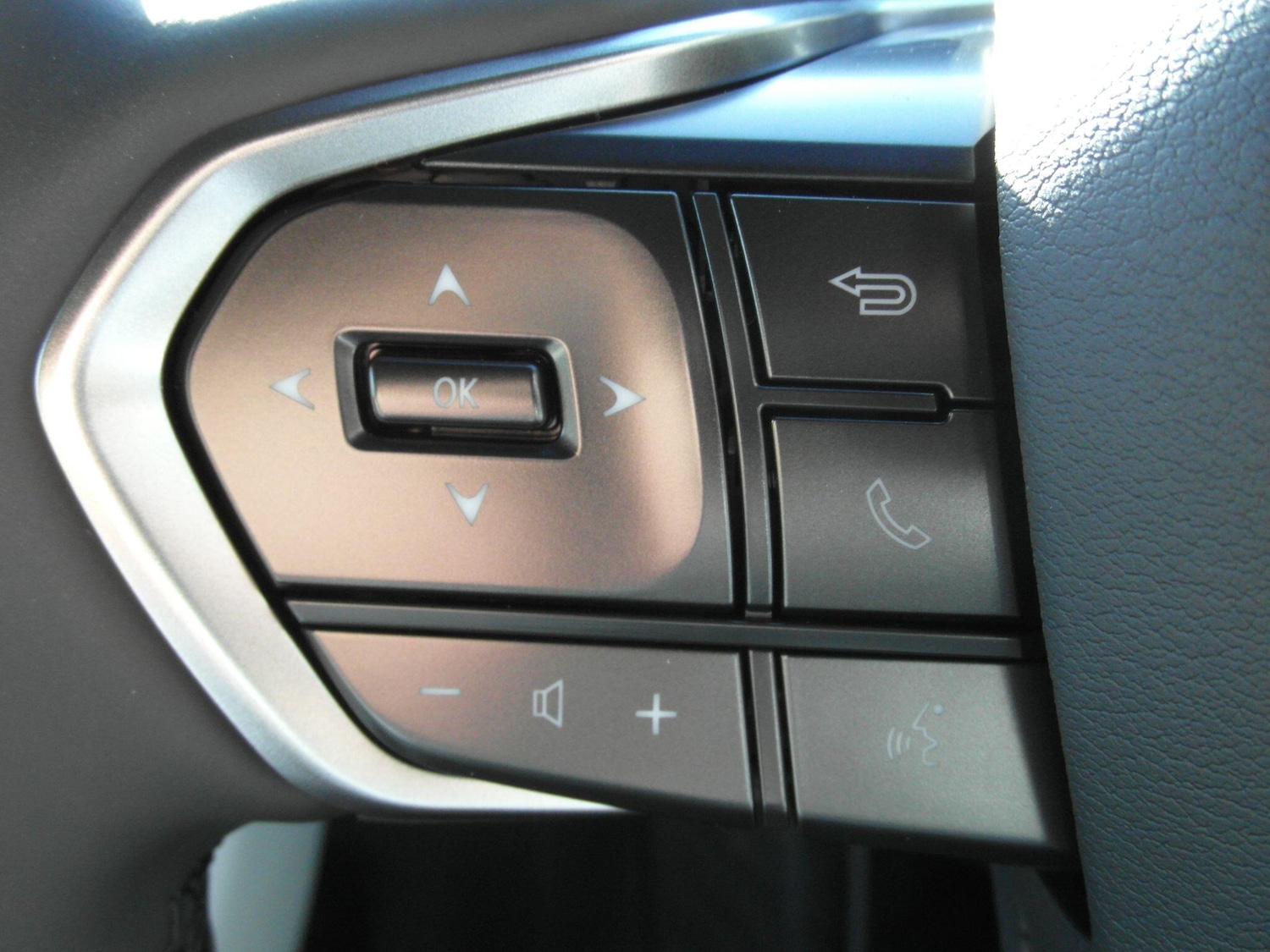 Used Lexus LBX 2025 for sale - 76765285: Photo 15