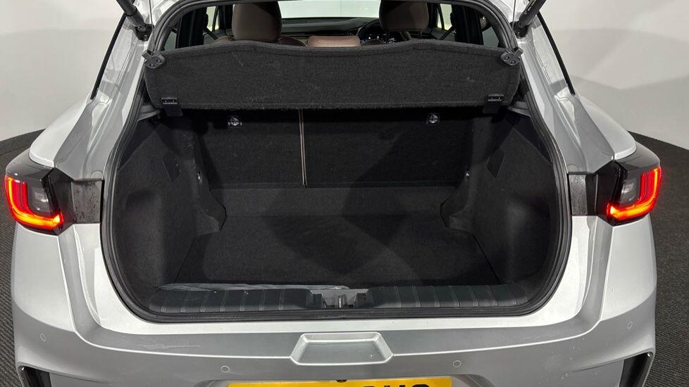 Used Lexus LBX 2025 for sale - 77909359: Photo 17