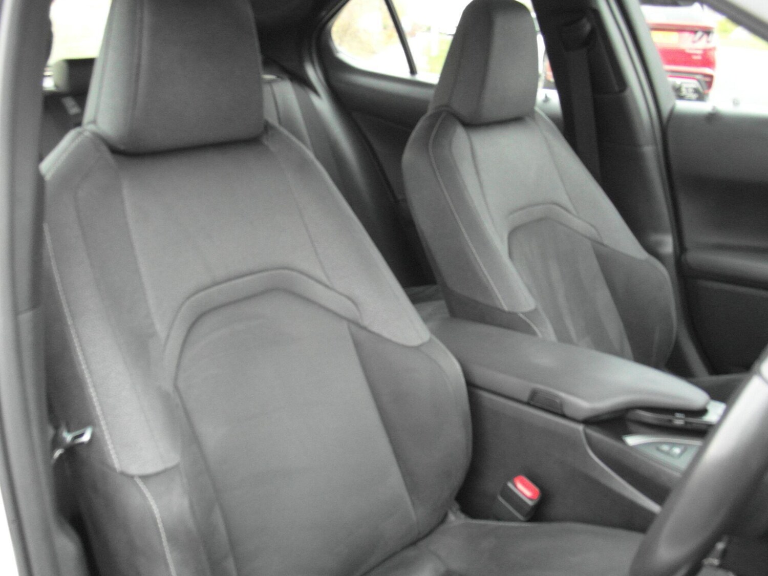 Used Lexus UX 2020 for sale - 76671322: Photo 13