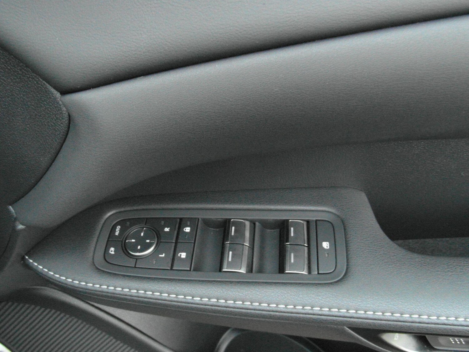 Used Lexus RX 2023 for sale - 77344288: Photo 38