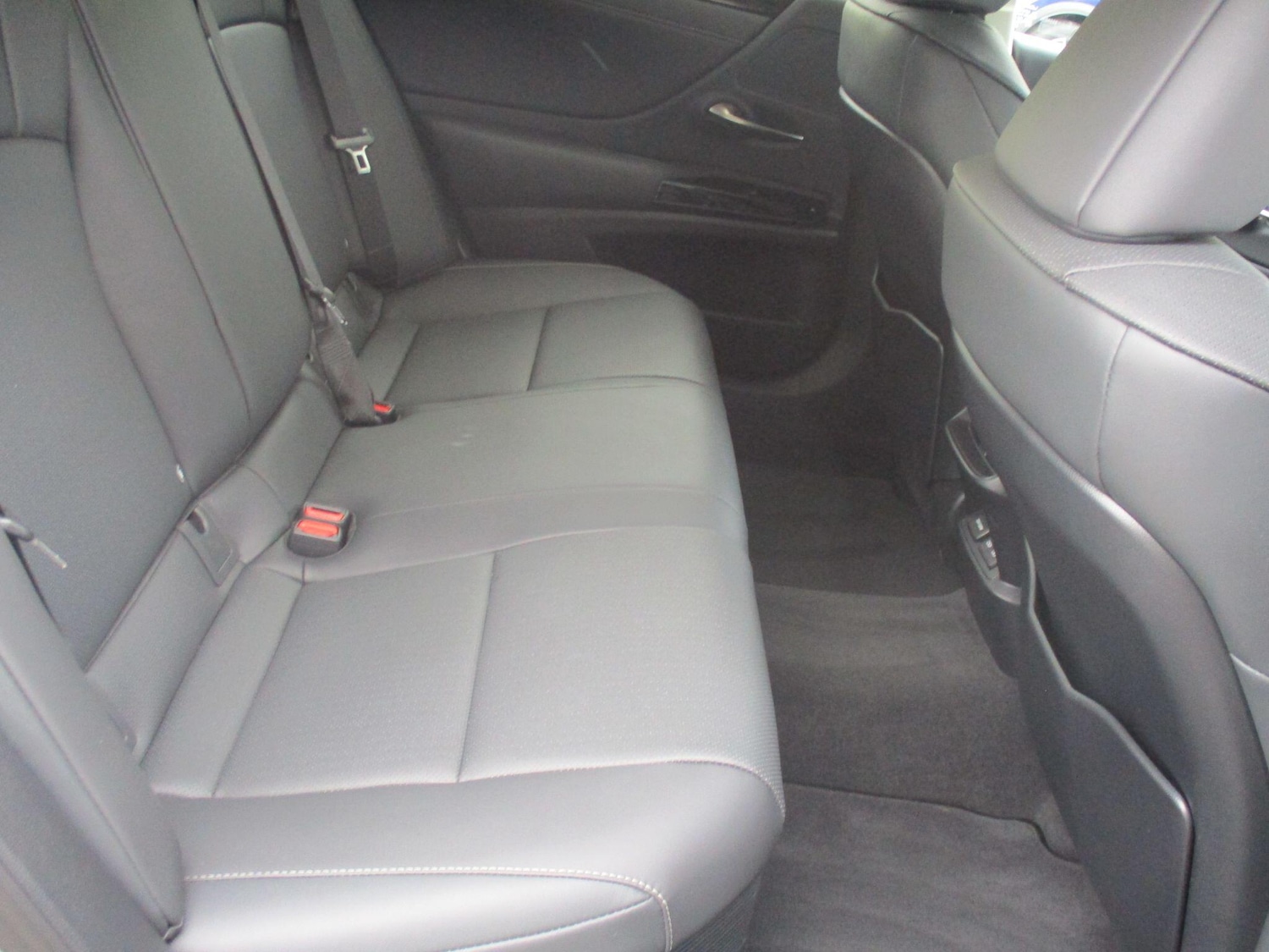 Used Lexus ES 2024 for sale - 76175261: Photo 26