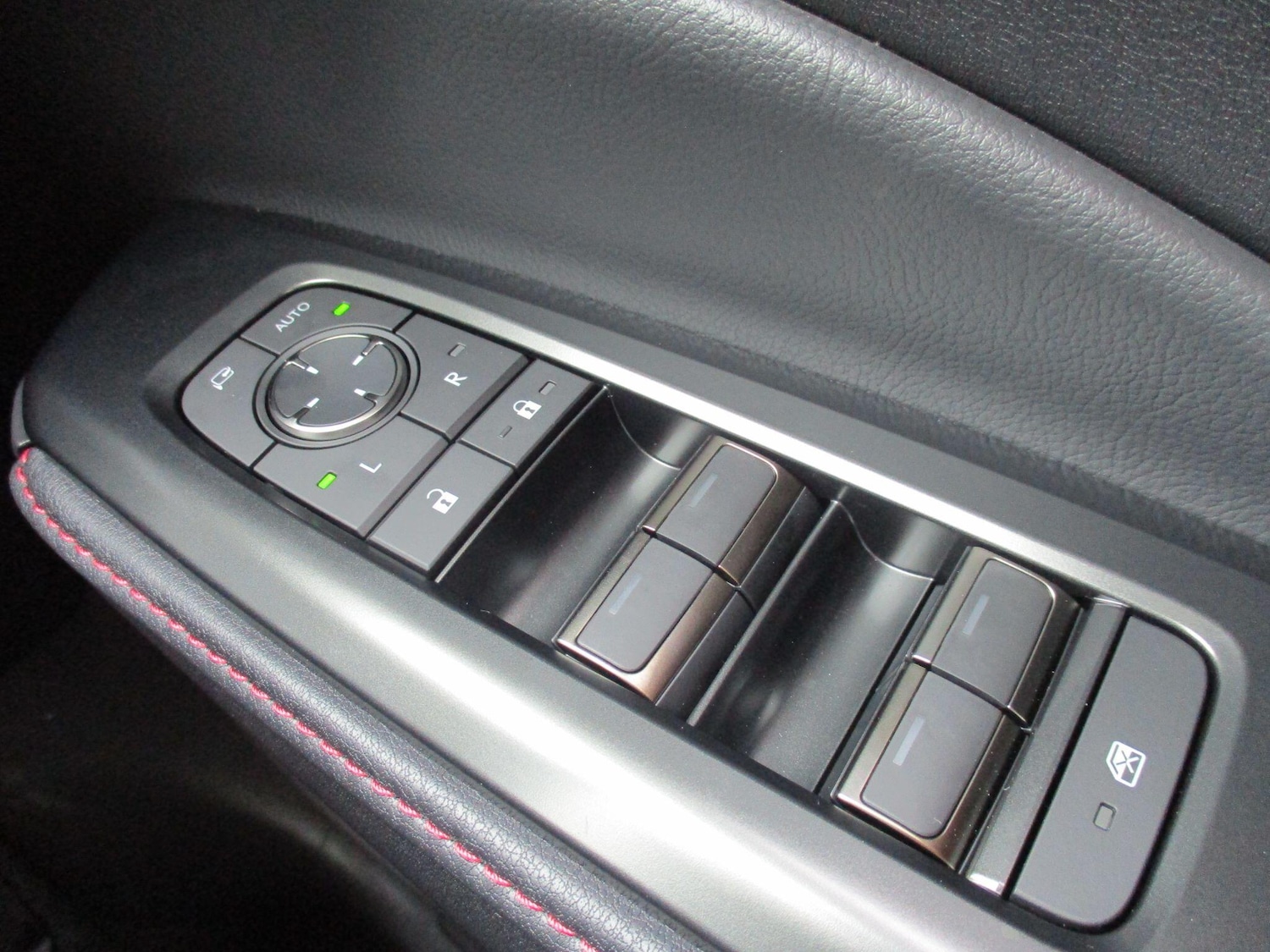 Used Lexus LBX 2025 for sale - 76539104: Photo 21