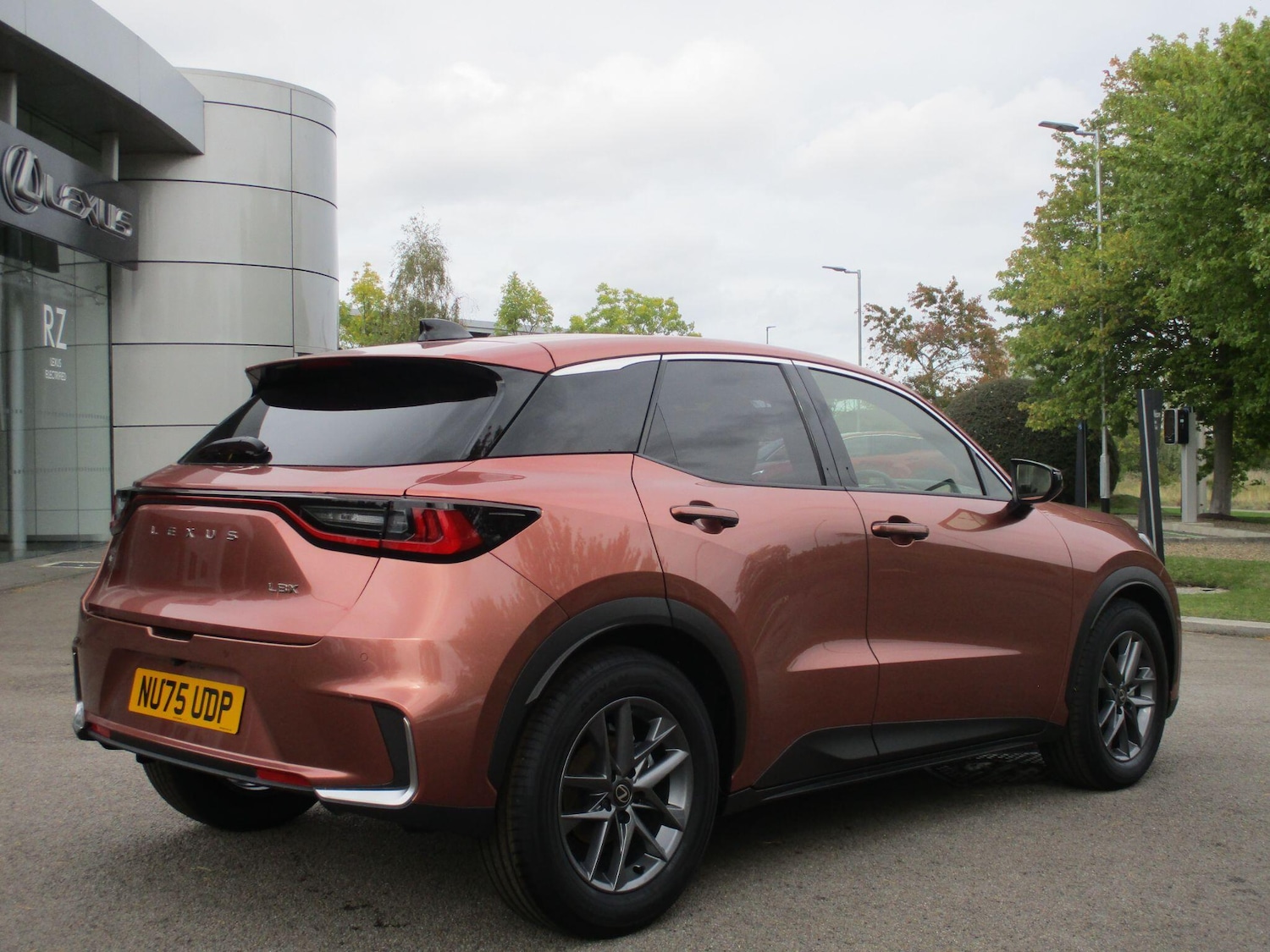 Used Lexus LBX 2025 for sale - 76539104: Photo 6