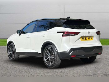 Used Nissan Qashqai 2023 for sale - 76074697: Photo