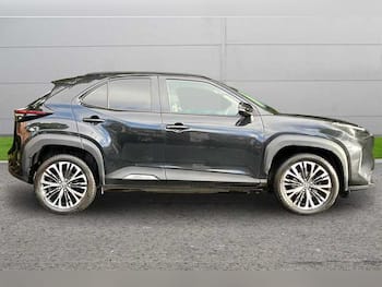 Used Toyota Yaris Cross 2023 for sale - 79849101: Photo