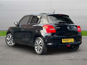 Used Suzuki Swift 2020 for sale - 77256786: Photo