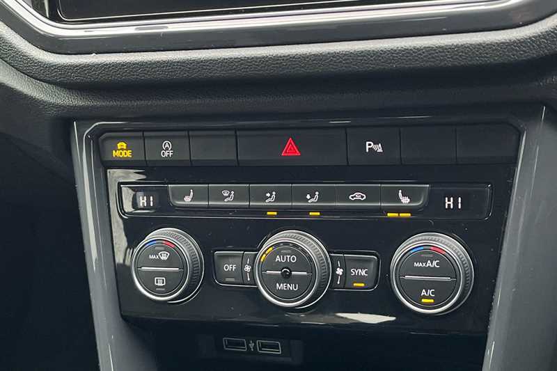 Used Volkswagen T-Roc 2019 for sale - 76954617: Photo 12