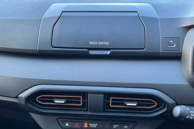 Used Dacia Sandero Stepway 2023 for sale - 77256779: Photo 11