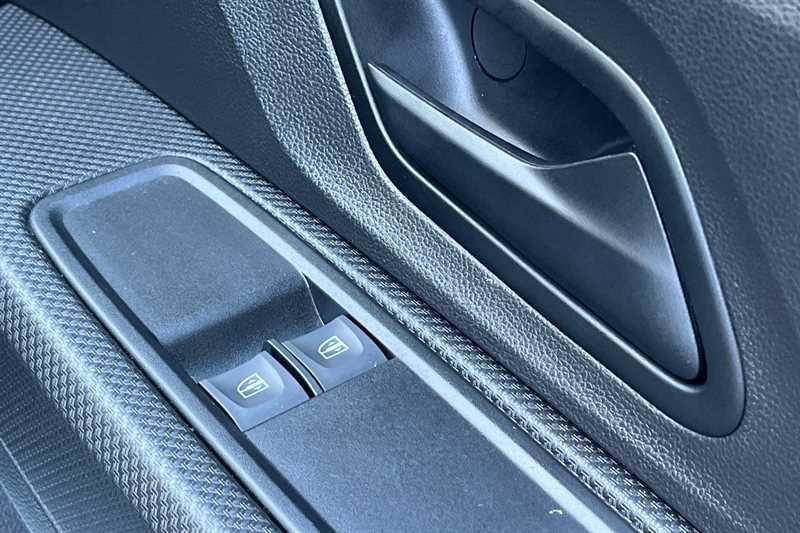 Used Dacia Sandero Stepway 2023 for sale - 77256779: Photo 18