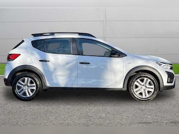 Used Dacia Sandero Stepway 2023 for sale - 77256779: Photo