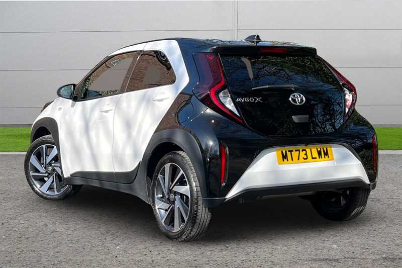 Used Toyota Aygo X 2023 for sale - 77996862: Photo 2