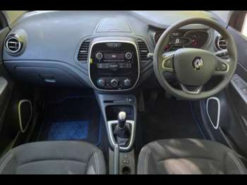 Used Renault Captur 2019 for sale - 74880703: Photo