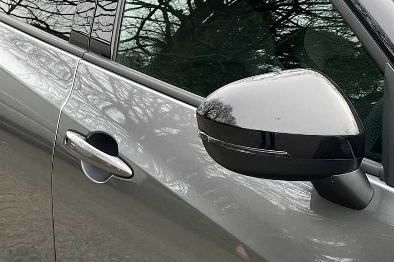 Used Nissan Juke 2023 for sale - 77996803: Photo 30