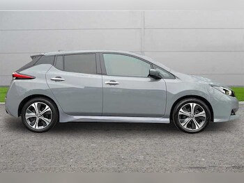 Used Nissan Leaf 2021 for sale - 77256775: Photo