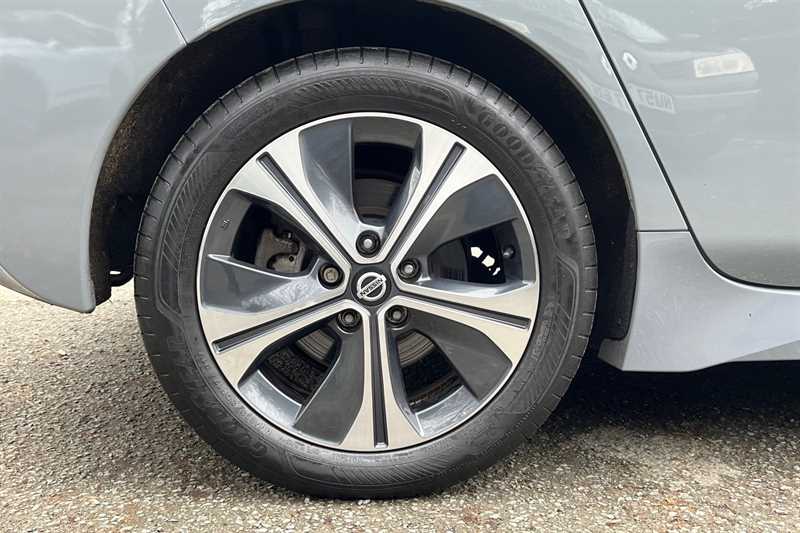 Used Nissan Leaf 2021 for sale - 77256775: Photo 6