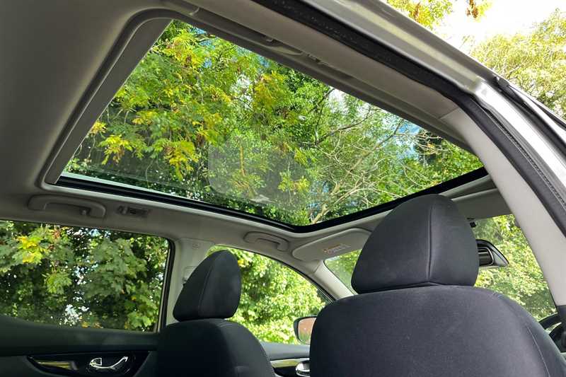 Used Nissan Qashqai 2016 for sale - 76112510: Photo 11