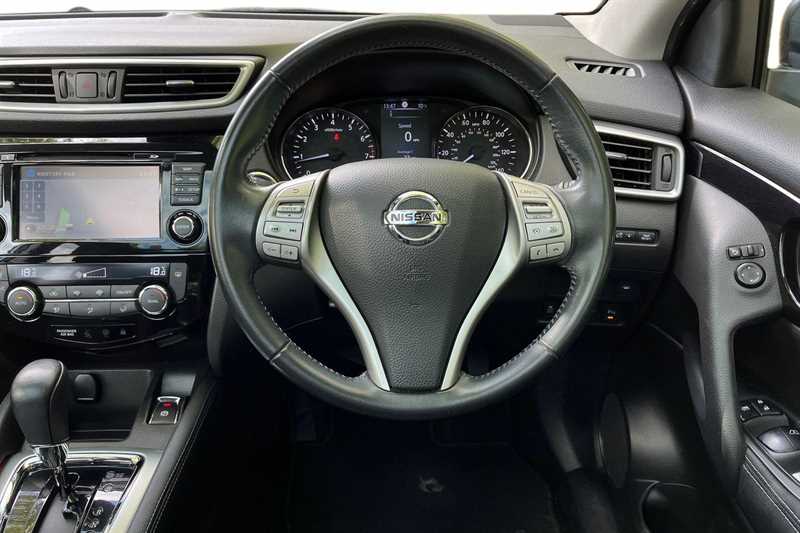 Used Nissan Qashqai 2016 for sale - 76112510: Photo 16