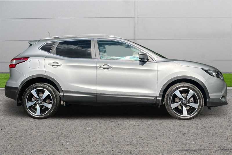 Used Nissan Qashqai 2016 for sale - 76112510: Photo 3