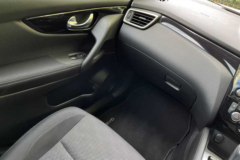 Used Nissan Qashqai 2016 for sale - 76112510: Photo 45