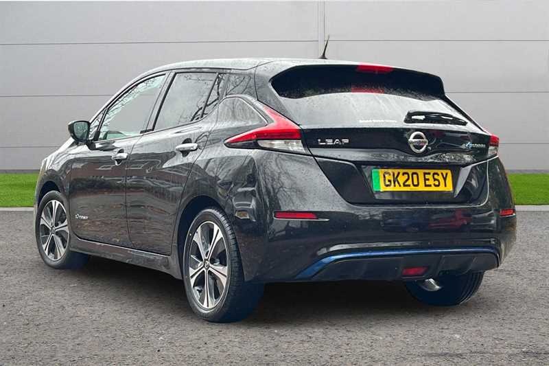 Used Nissan Leaf 2020 for sale - 76351038: Photo 2