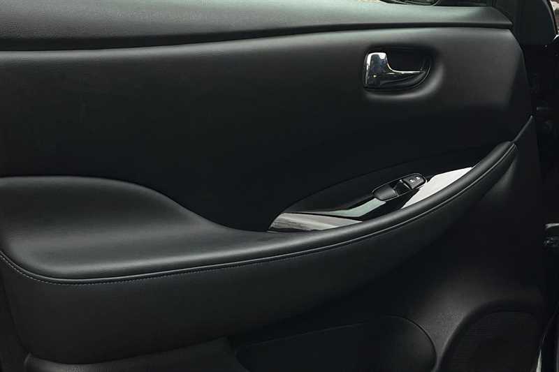 Used Nissan Leaf 2020 for sale - 76351038: Photo 43