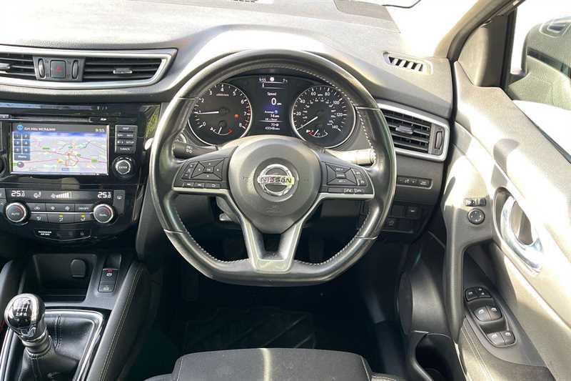 Used Nissan Qashqai 2018 for sale - 77648439: Photo 16