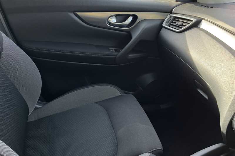 Used Nissan Qashqai 2018 for sale - 77648439: Photo 41