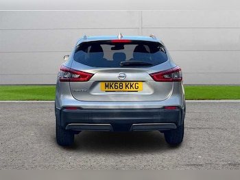 Used Nissan Qashqai 2018 for sale - 77648439: Photo