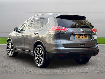 Used Nissan X-Trail 2017 for sale - 76475231: Photo