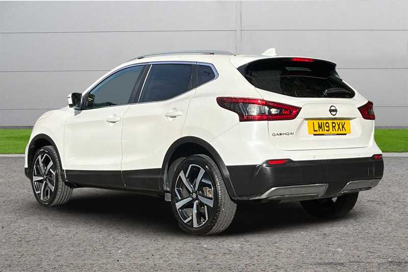 Used Nissan Qashqai 2019 for sale - 76112517: Photo 2