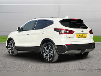 Used Nissan Qashqai 2019 for sale - 76112517: Photo 2