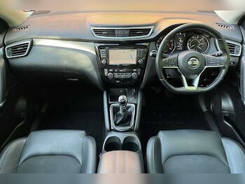 Used Nissan Qashqai 2019 for sale - 76112517: Photo 3