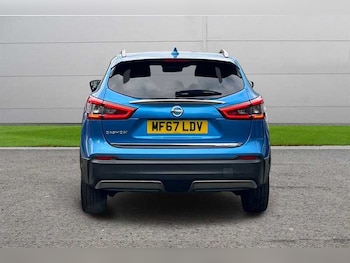 Used Nissan Qashqai 2017 for sale - 77600627: Photo