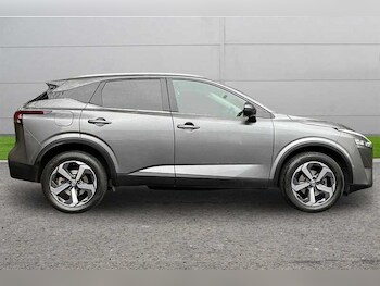 Used Nissan Qashqai 2021 for sale - 76420519: Photo