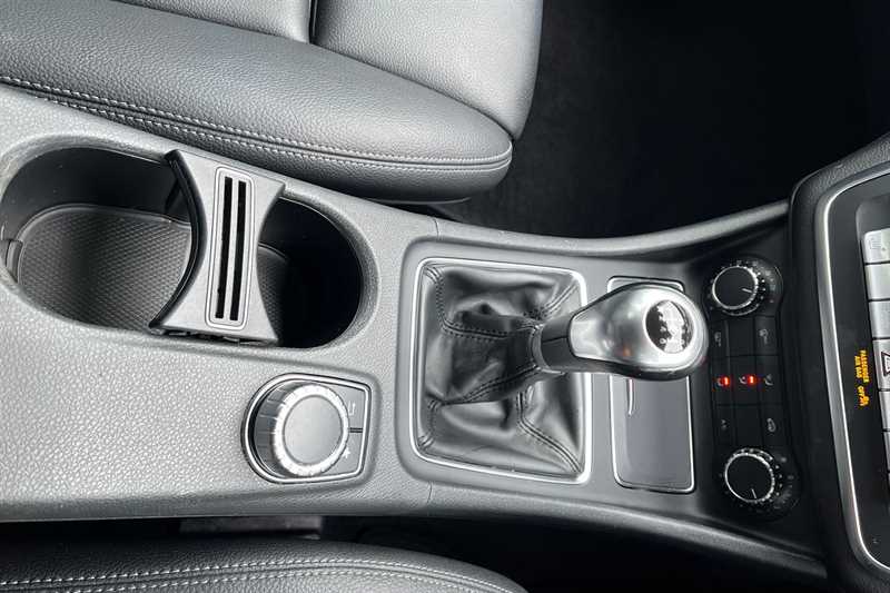 Used Mercedes-Benz GLA 2018 for sale - 77540075: Photo 17