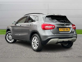 Used Mercedes-Benz GLA 2018 for sale - 77540075: Photo