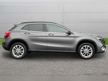 Used Mercedes-Benz GLA 2018 for sale - 77540075: Photo