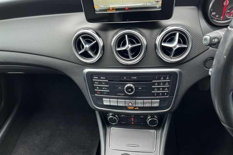 Used Mercedes-Benz GLA 2018 for sale - 77540075: Photo 43