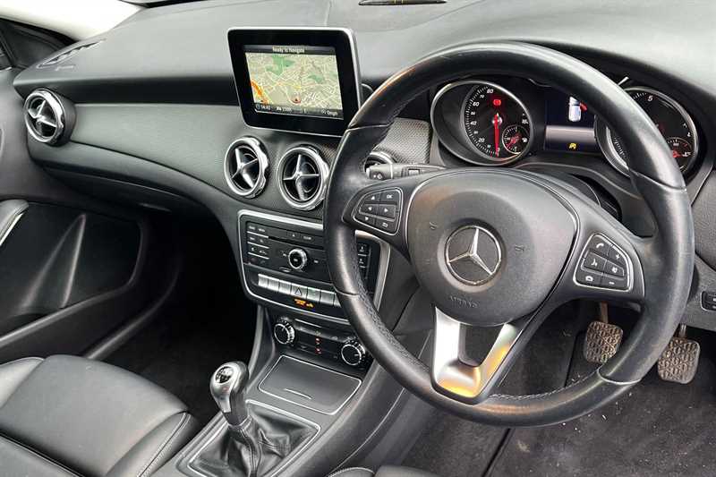 Used Mercedes-Benz GLA 2018 for sale - 77540075: Photo 8