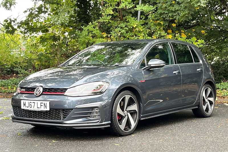 Used Volkswagen Golf 2017 for sale - 76125125: Photo 12