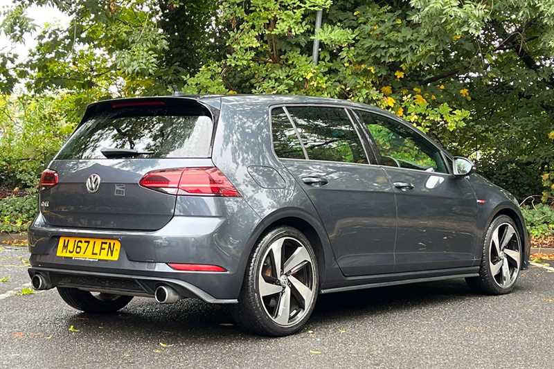 Used Volkswagen Golf 2017 for sale - 76125125: Photo 13
