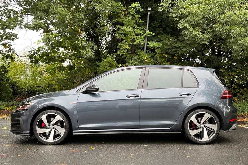 Used Volkswagen Golf 2017 for sale - 76125125: Photo 14