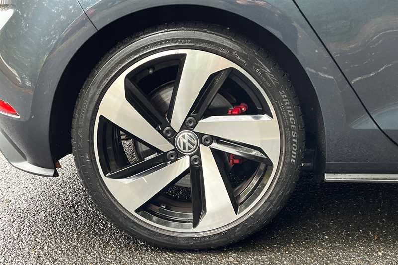 Used Volkswagen Golf 2017 for sale - 76125125: Photo 16