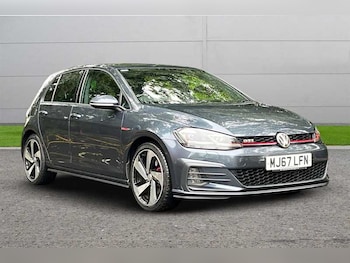 Used Volkswagen Golf 2017 for sale - 76125125: Photo
