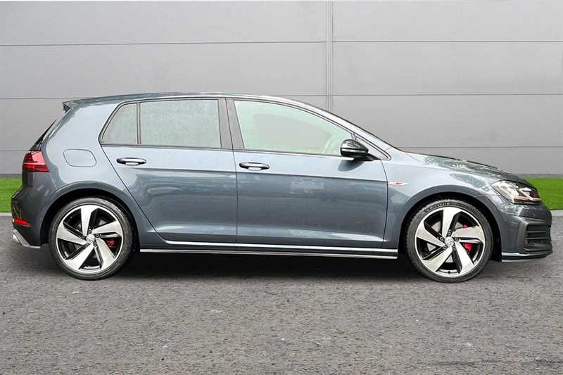 Used Volkswagen Golf 2017 for sale - 76125125: Photo 7